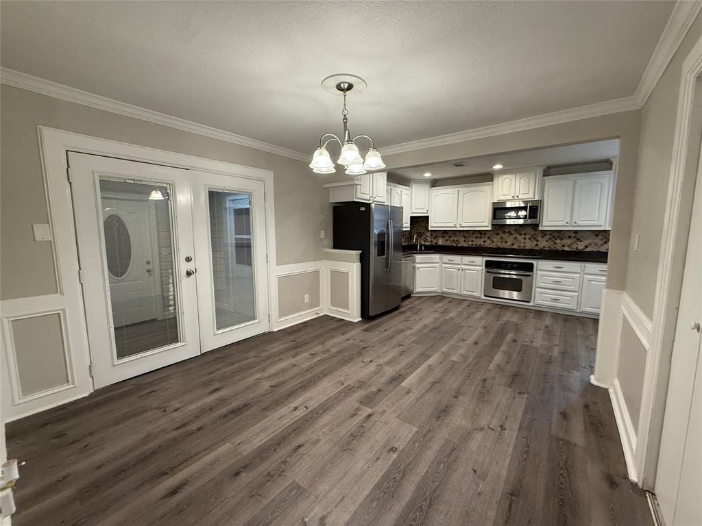 10403 Sandra Lynn Drive Property Photo 11