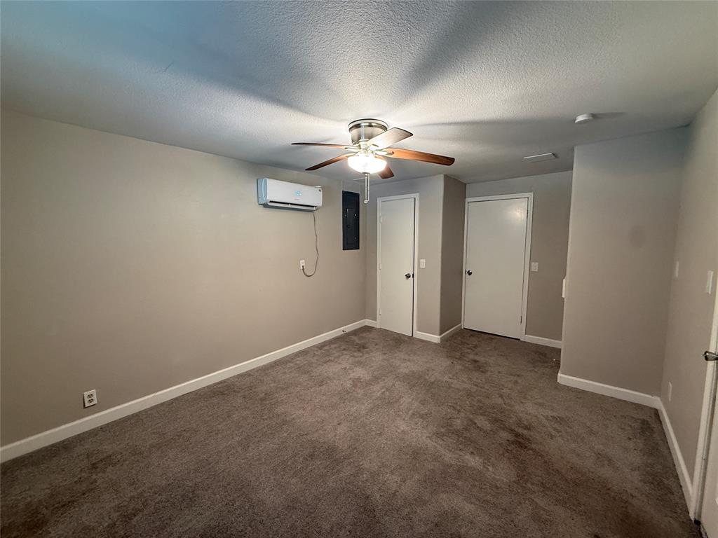 10403 Sandra Lynn Drive Property Photo 15