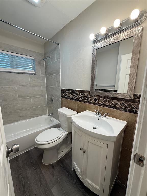 10403 Sandra Lynn Drive Property Photo 27