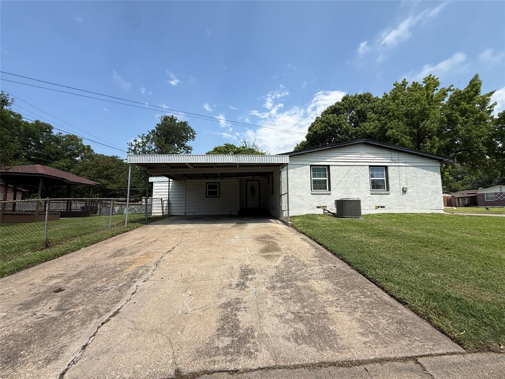 10403 Sandra Lynn Drive Property Photo 28