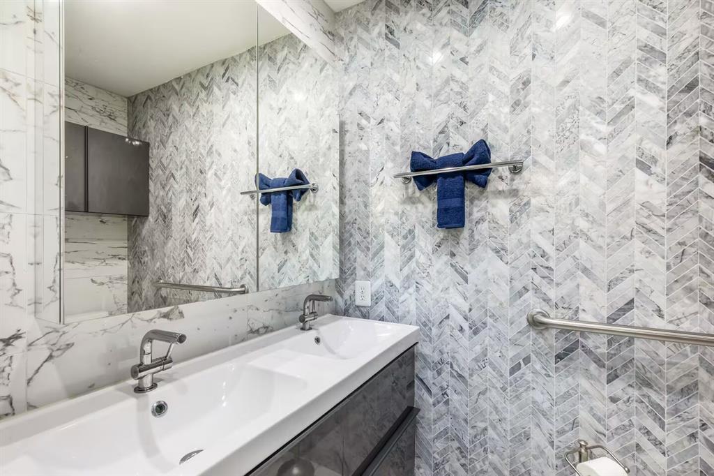 1706 Esquire Place Property Photo 13