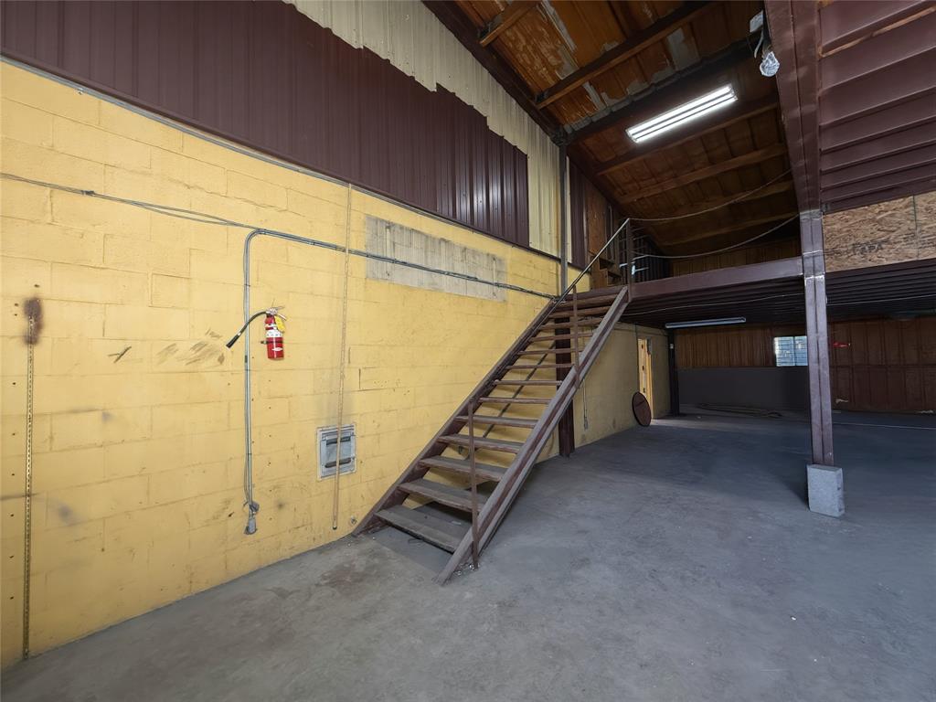 2531 W Morton Street 2 Property Photo 5