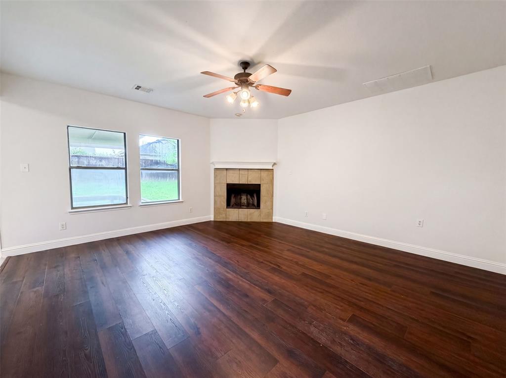 2014 Tanur Cascade Drive Property Photo 3