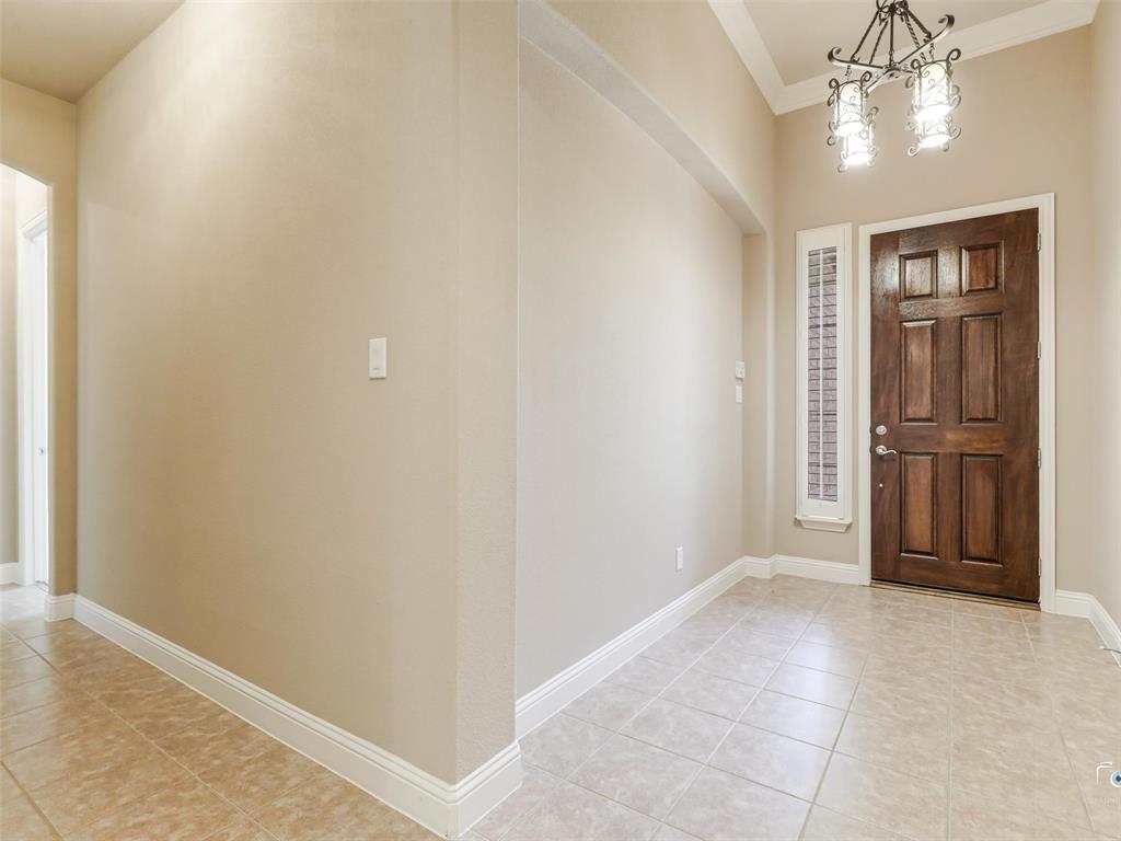 805 Barton Springs Drive Property Photo 4