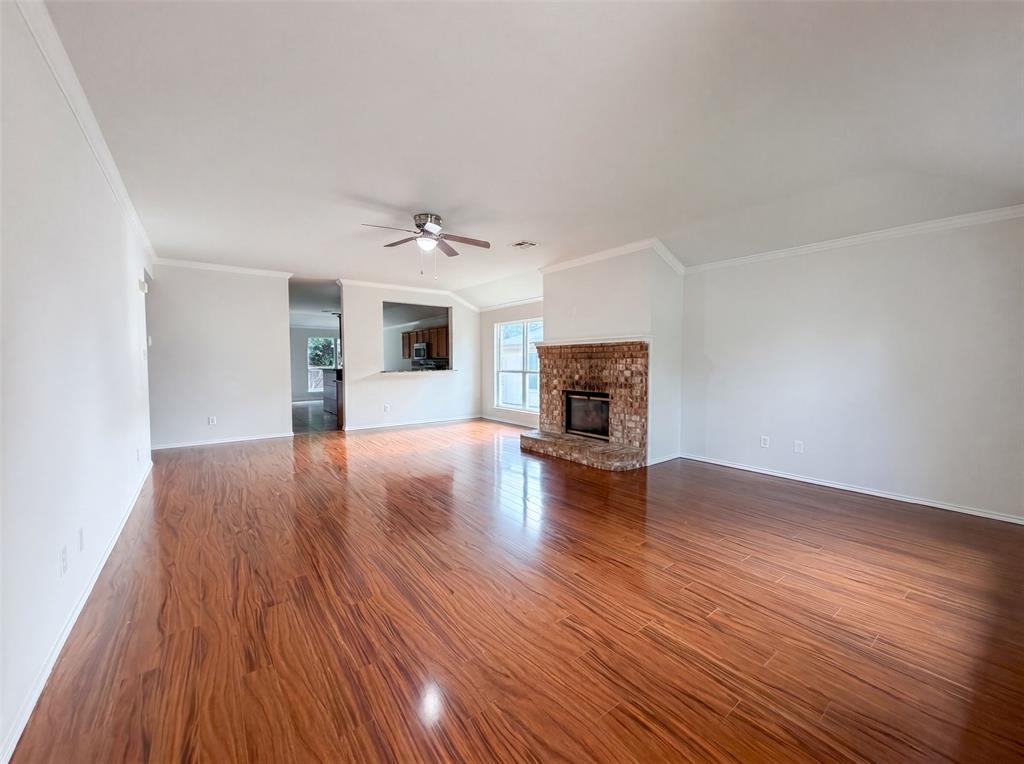 2324 Glenhaven Drive Property Photo 3