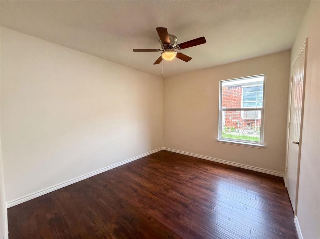 2324 Glenhaven Drive Property Photo 4