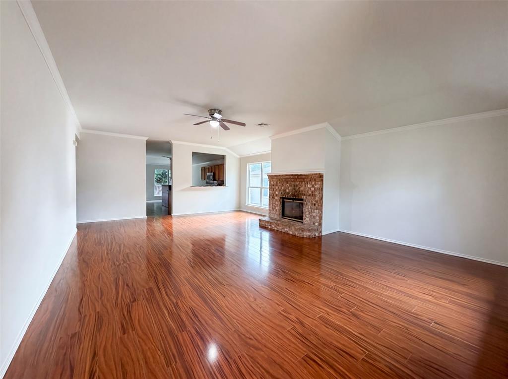 2324 Glenhaven Drive Property Photo 8