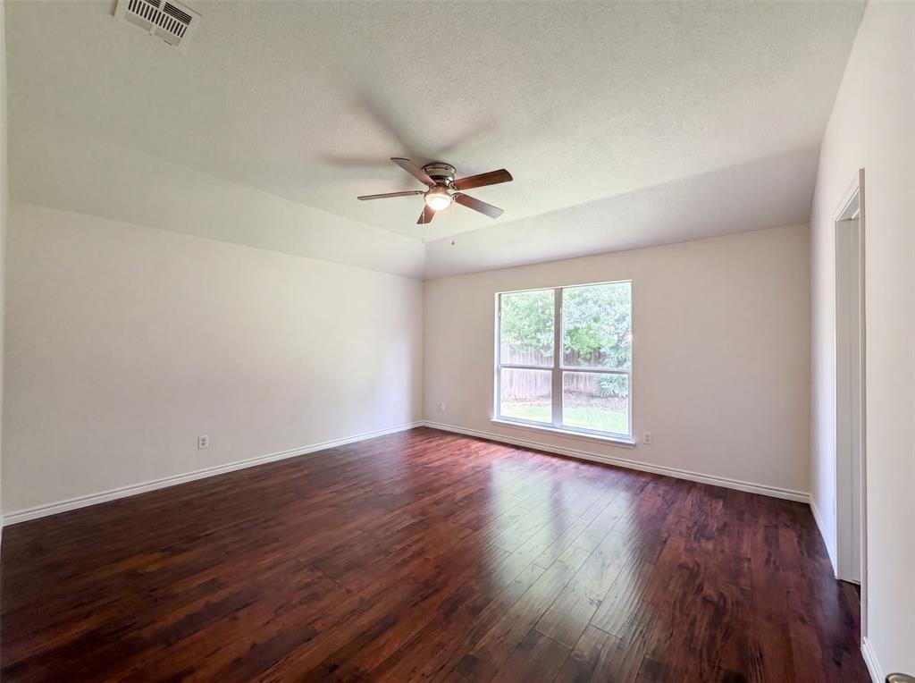 2324 Glenhaven Drive Property Photo 11