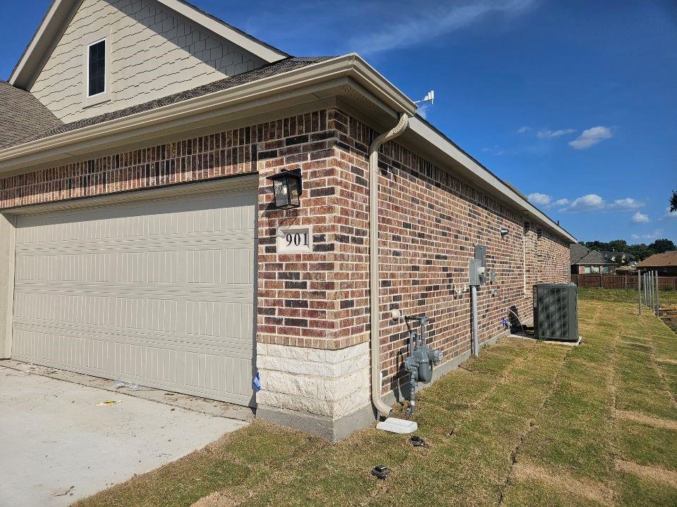 901 Silverleaf Drive Property Photo 3