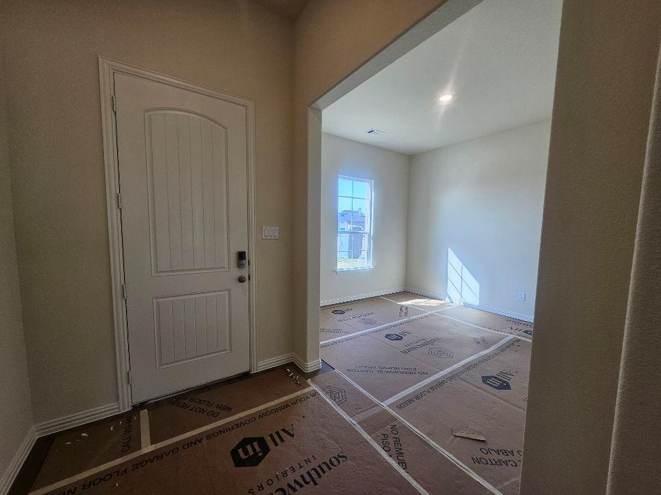 901 Silverleaf Drive Property Photo 4