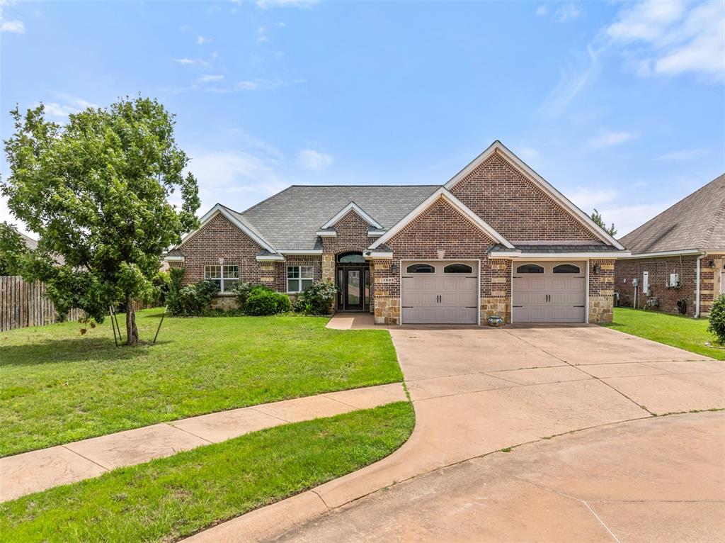 1505 Lucy Circle Property Photo 1