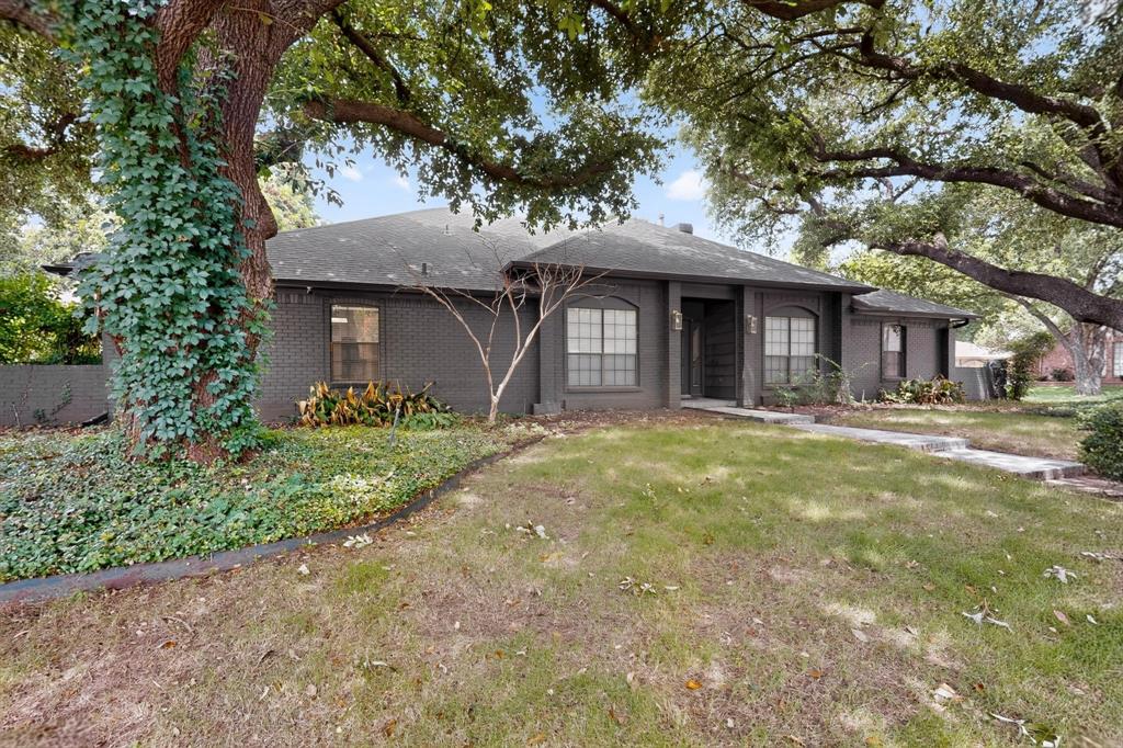 3900 N Shadycreek Drive Property Photo 3