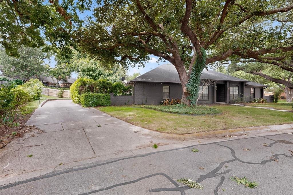 3900 N Shadycreek Drive Property Photo 4