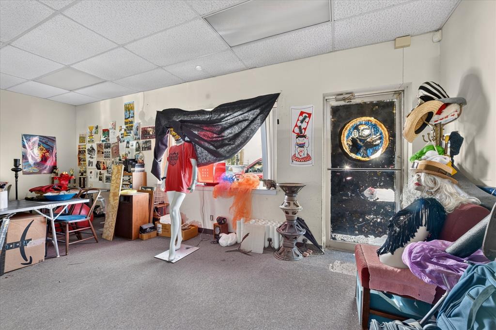 221-223 N Locust Street Property Photo 17