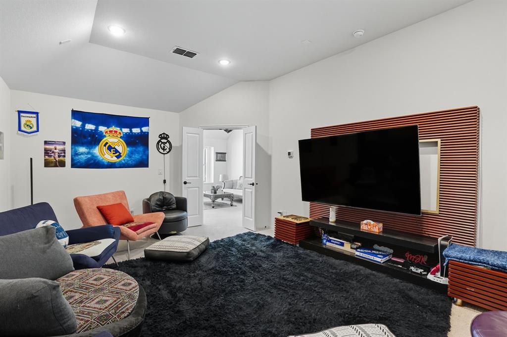 407 Sparrow Drive Property Photo 10