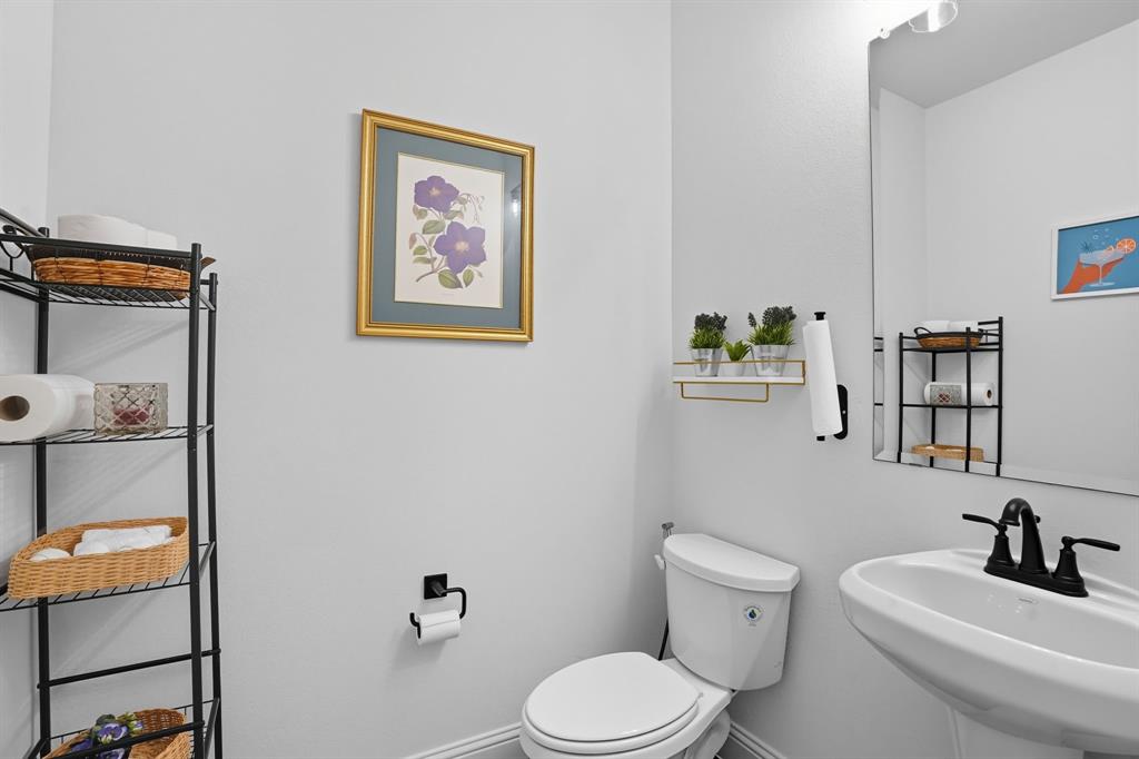 407 Sparrow Drive Property Photo 17