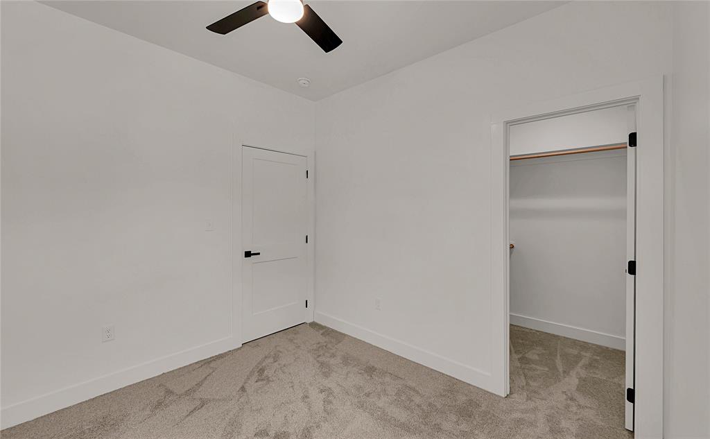 806 S Avenue Q Property Photo 31