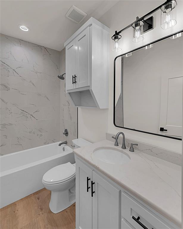 806 S Avenue Q Property Photo 32