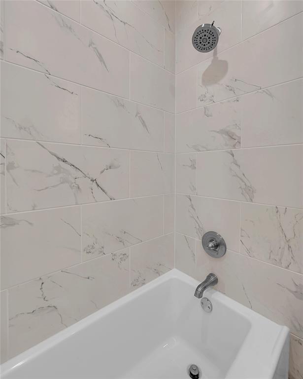 806 S Avenue Q Property Photo 33