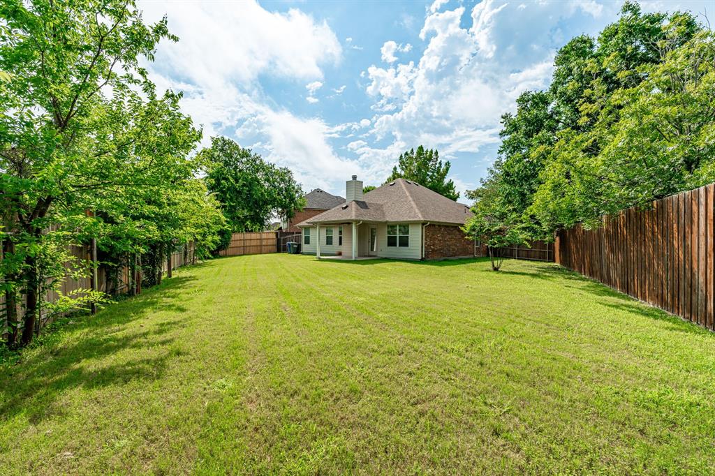8428 Sonnet Drive Property Photo 6