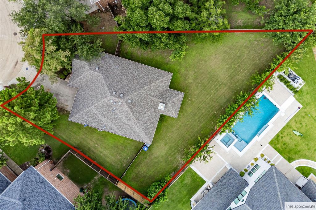 8428 Sonnet Drive Property Photo 7