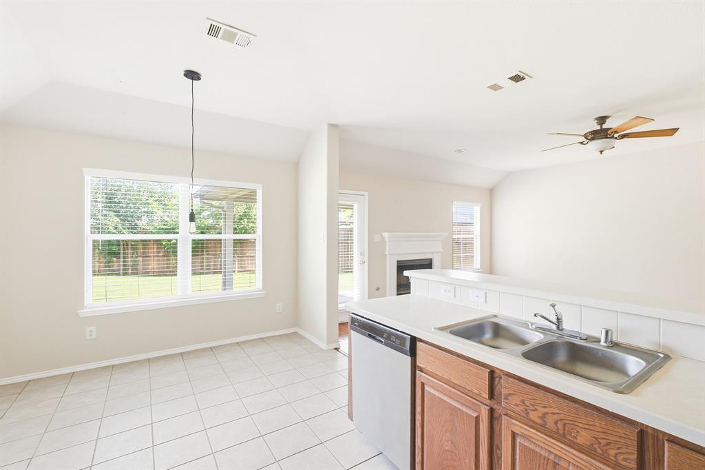 8428 Sonnet Drive Property Photo 11