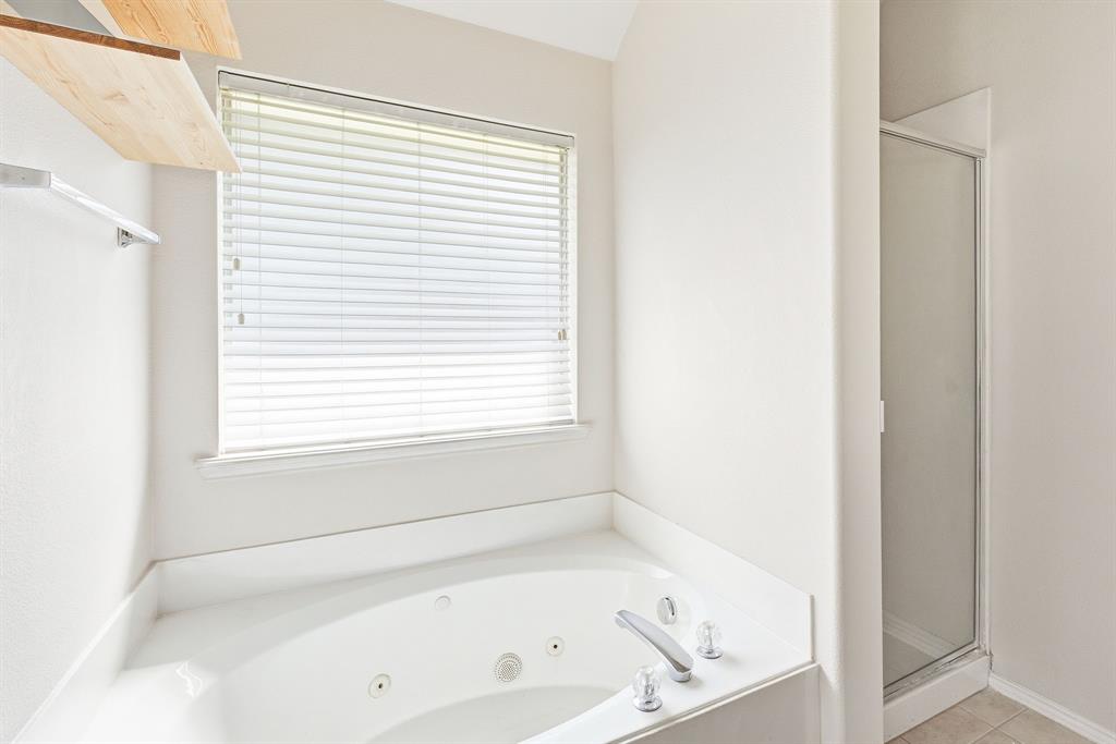 8428 Sonnet Drive Property Photo 13