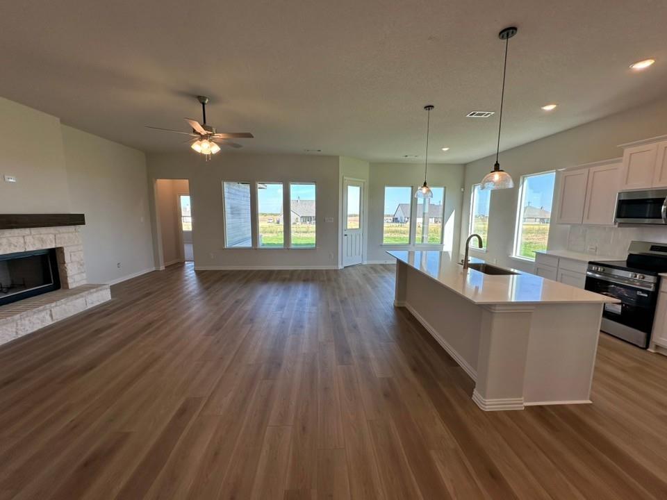 182 Sunny Side Road Property Photo 6