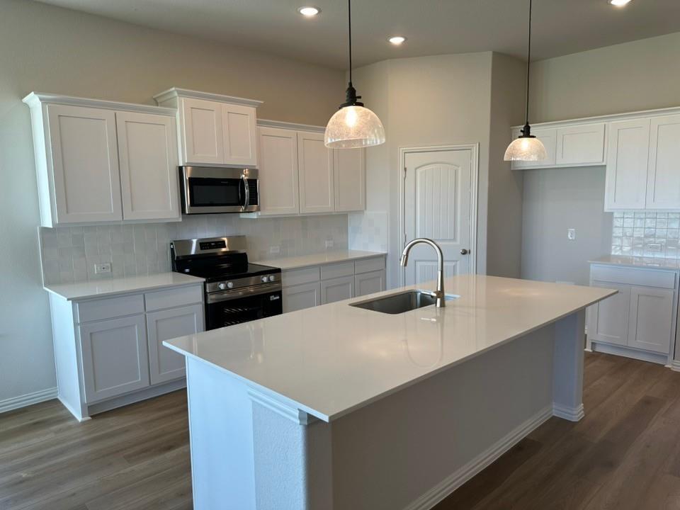 182 Sunny Side Road Property Photo 7