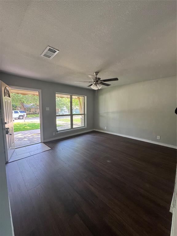 2817 Sequoia Lane Property Photo 2