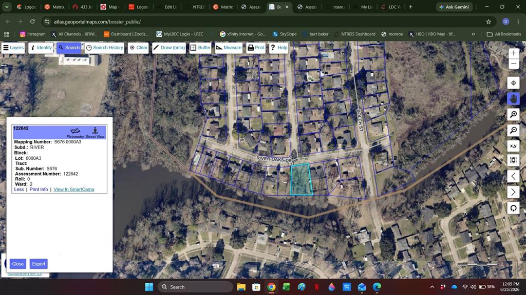 901 River Oaks Property Photo 1