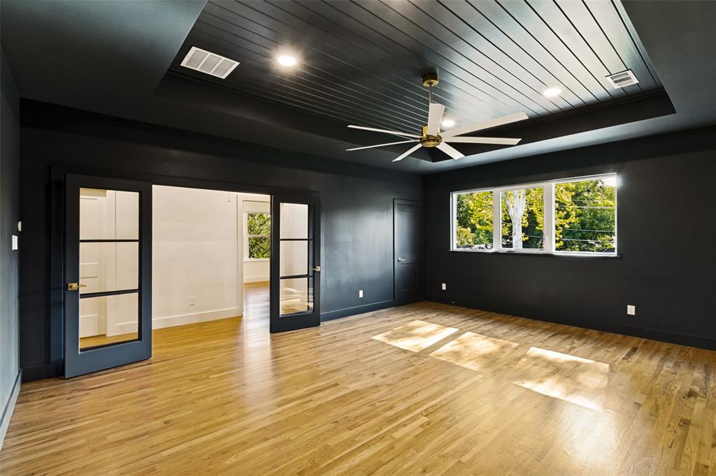 539 Classen Drive Property Photo 13