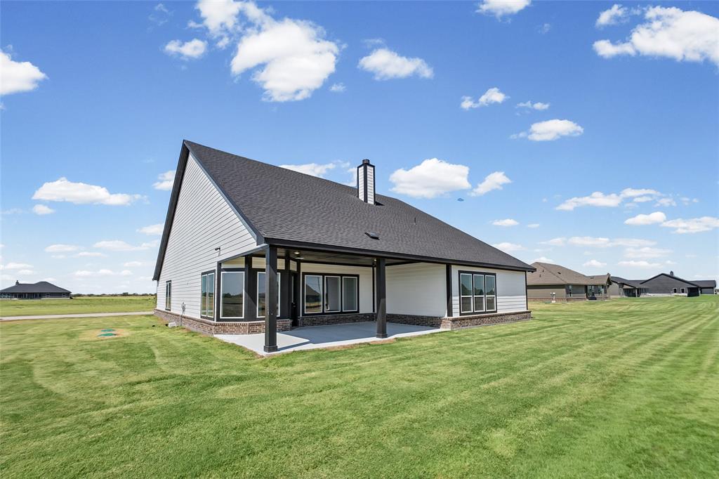 86 Sunny Side Road Property Photo 2
