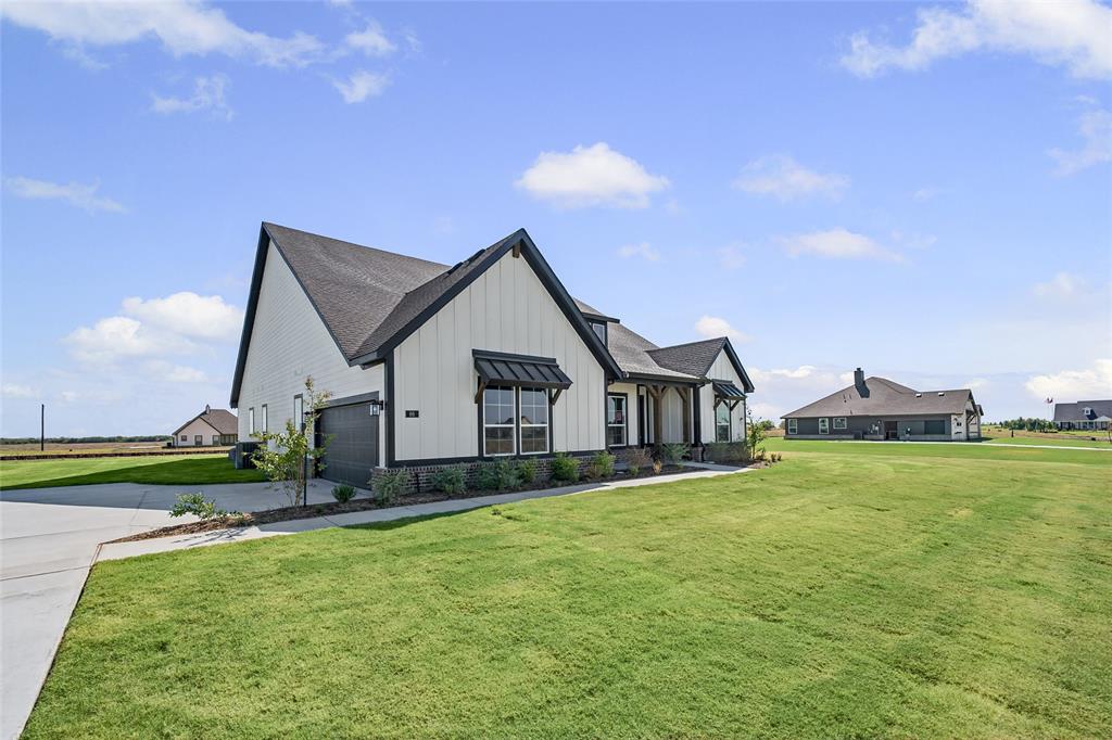 86 Sunny Side Road Property Photo 4