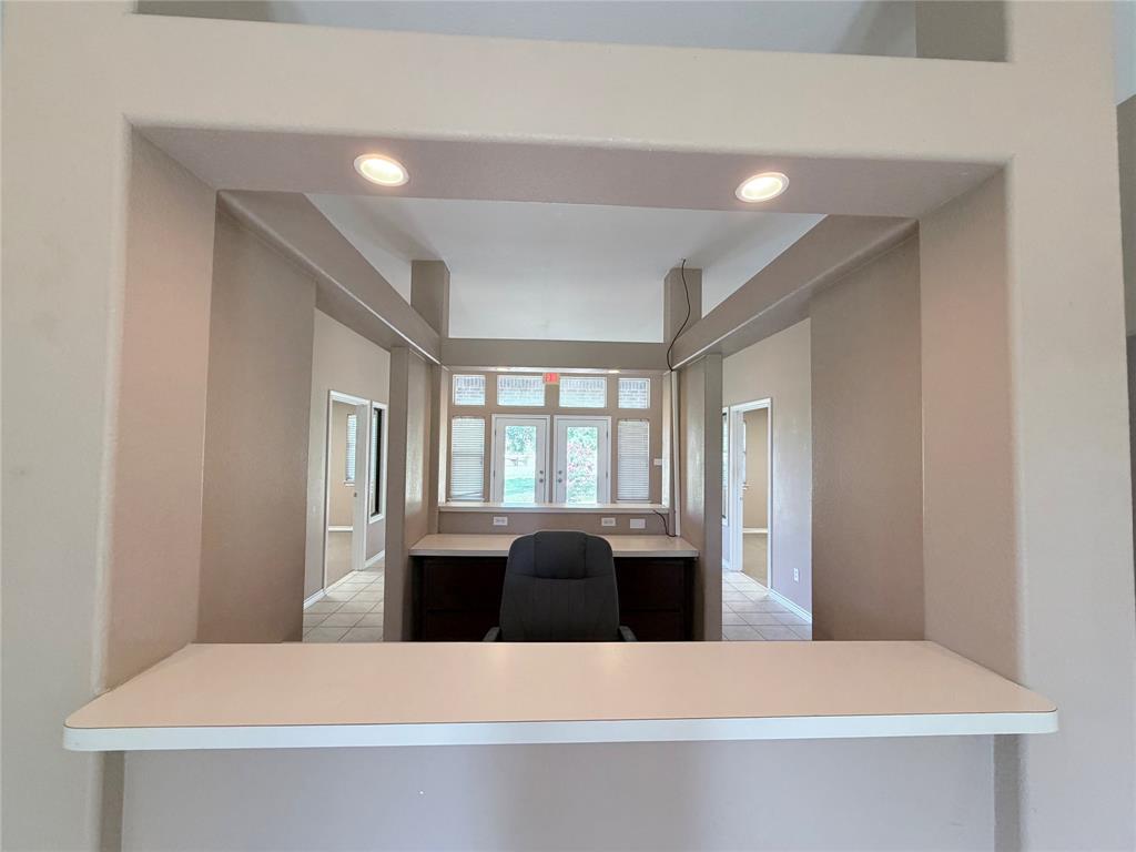 8111 S Us Highway 75 200 Property Photo 16