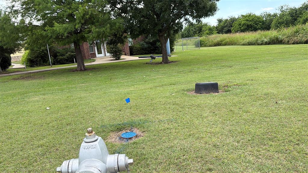 8111 S Us Highway 75 200 Property Photo 17