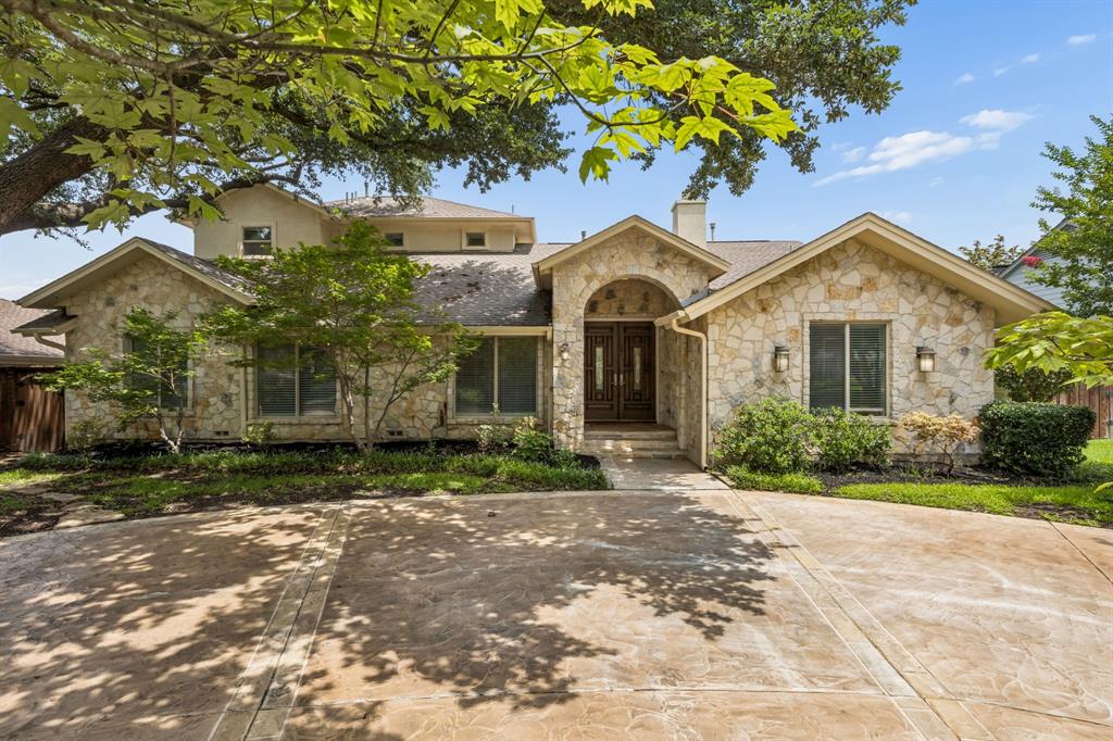 7635 Tanglecrest Drive Property Photo 1