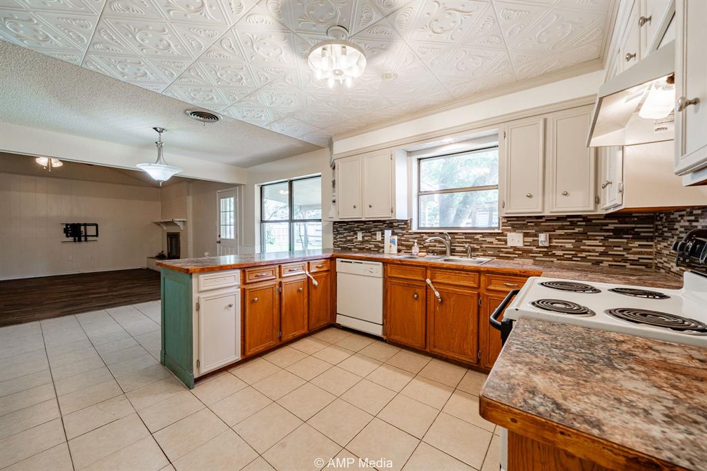 3226 Whitewing Way Property Photo 8