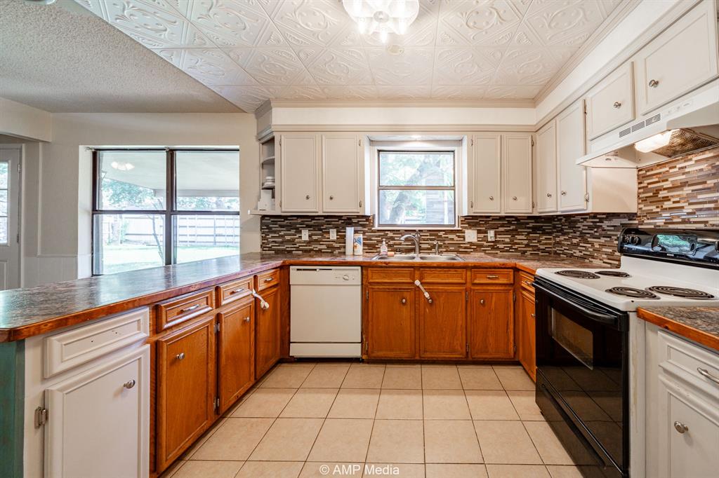 3226 Whitewing Way Property Photo 9