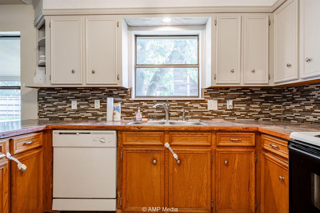 3226 Whitewing Way Property Photo 10