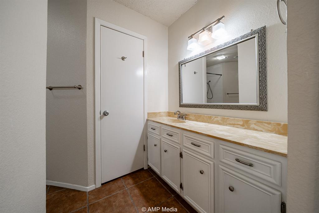 3226 Whitewing Way Property Photo 21