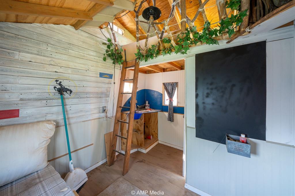 3226 Whitewing Way Property Photo 29