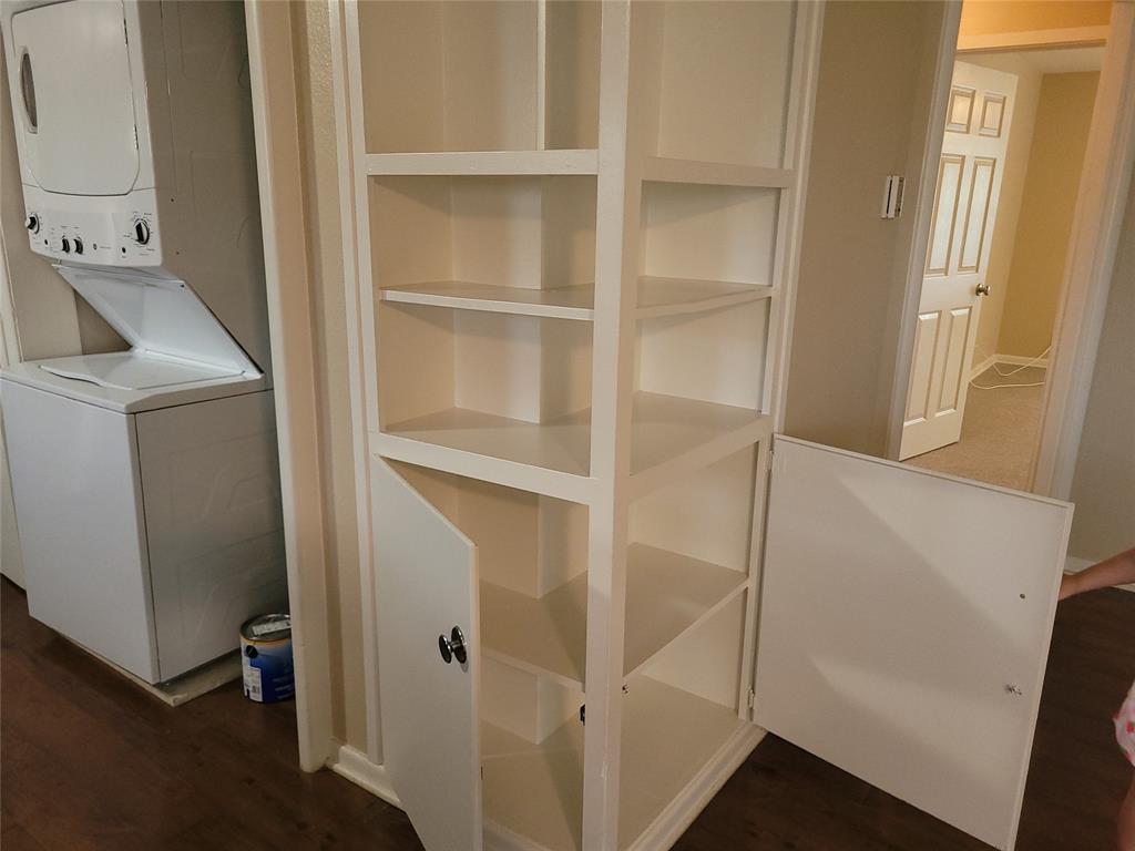 1004 W Wall Street Property Photo 6