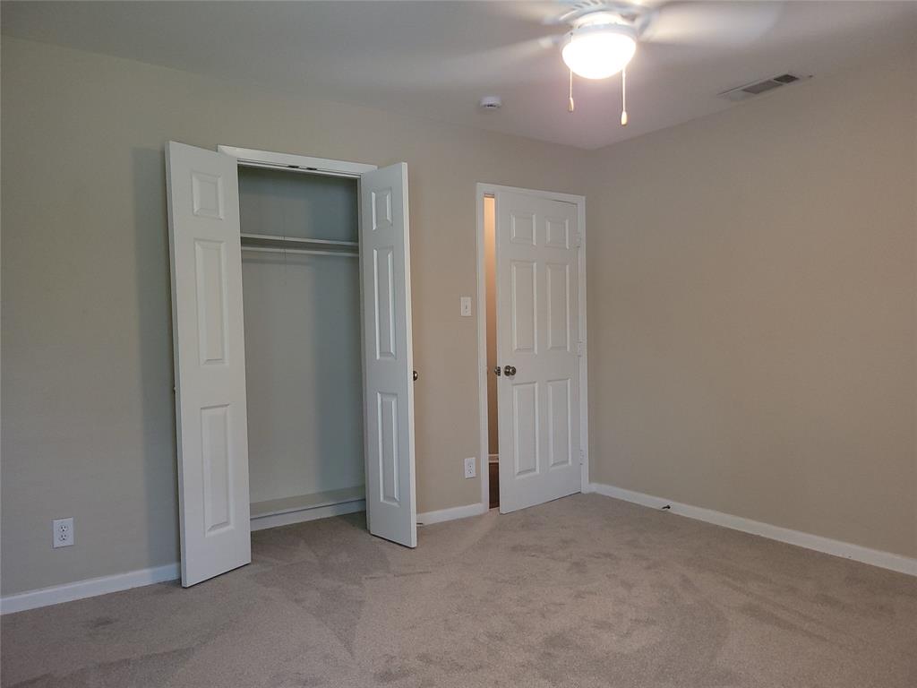 1004 W Wall Street Property Photo 13