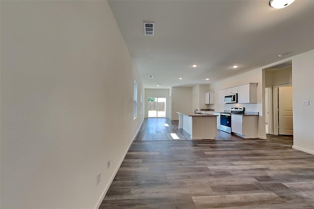 617 Colgate Circle Property Photo 3
