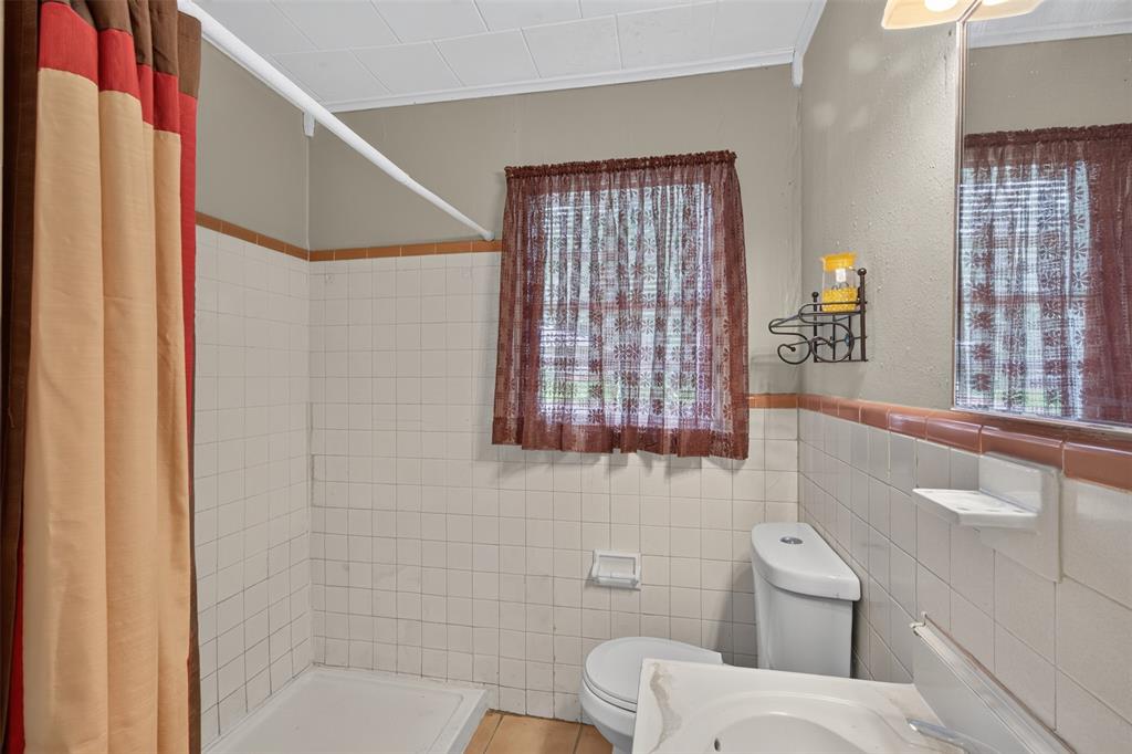 305 8th Street Property Photo 20