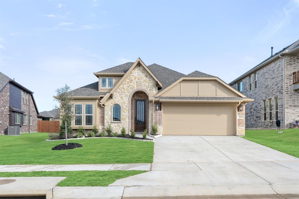1005 Snowy Owl Drive Property Photo 1