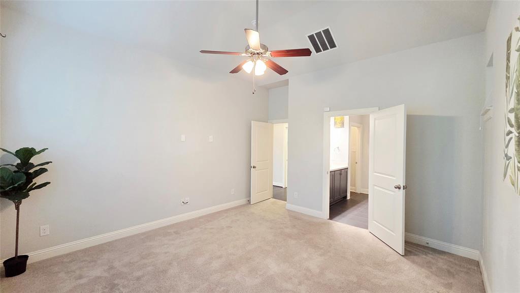 2232 W Dutch Drive Property Photo 14