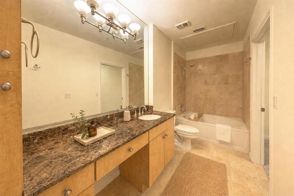 3225 Turtle Creek Boulevard 1422 Property Photo 15