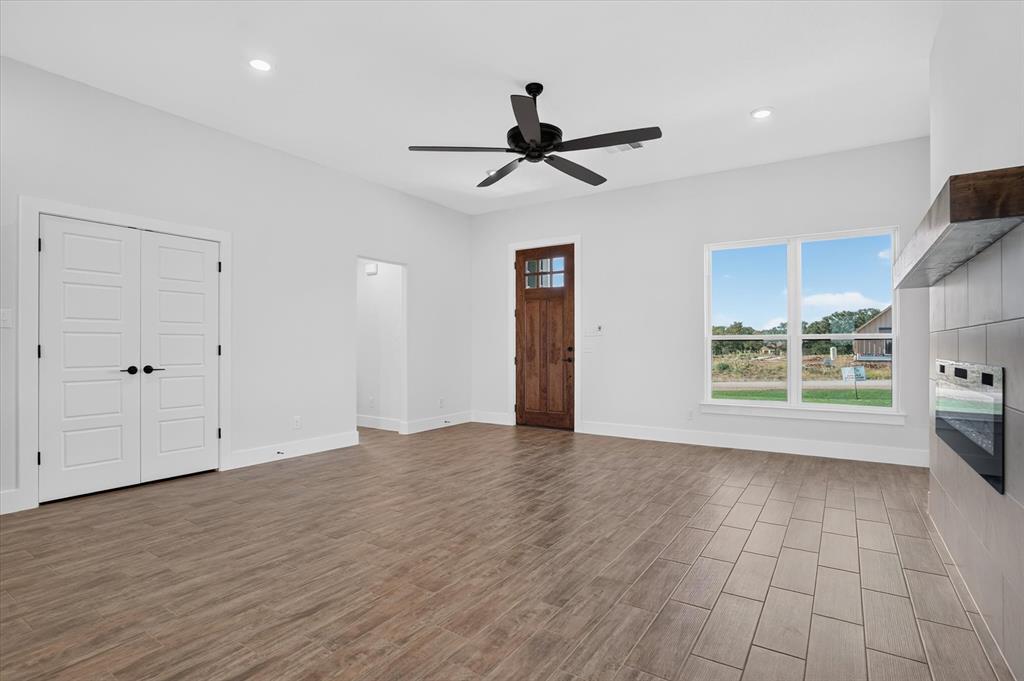 1097 Colt Road Property Photo 7